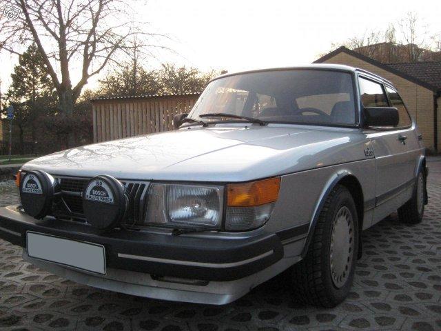 1983_Saab_900_Turbo_1.jpg