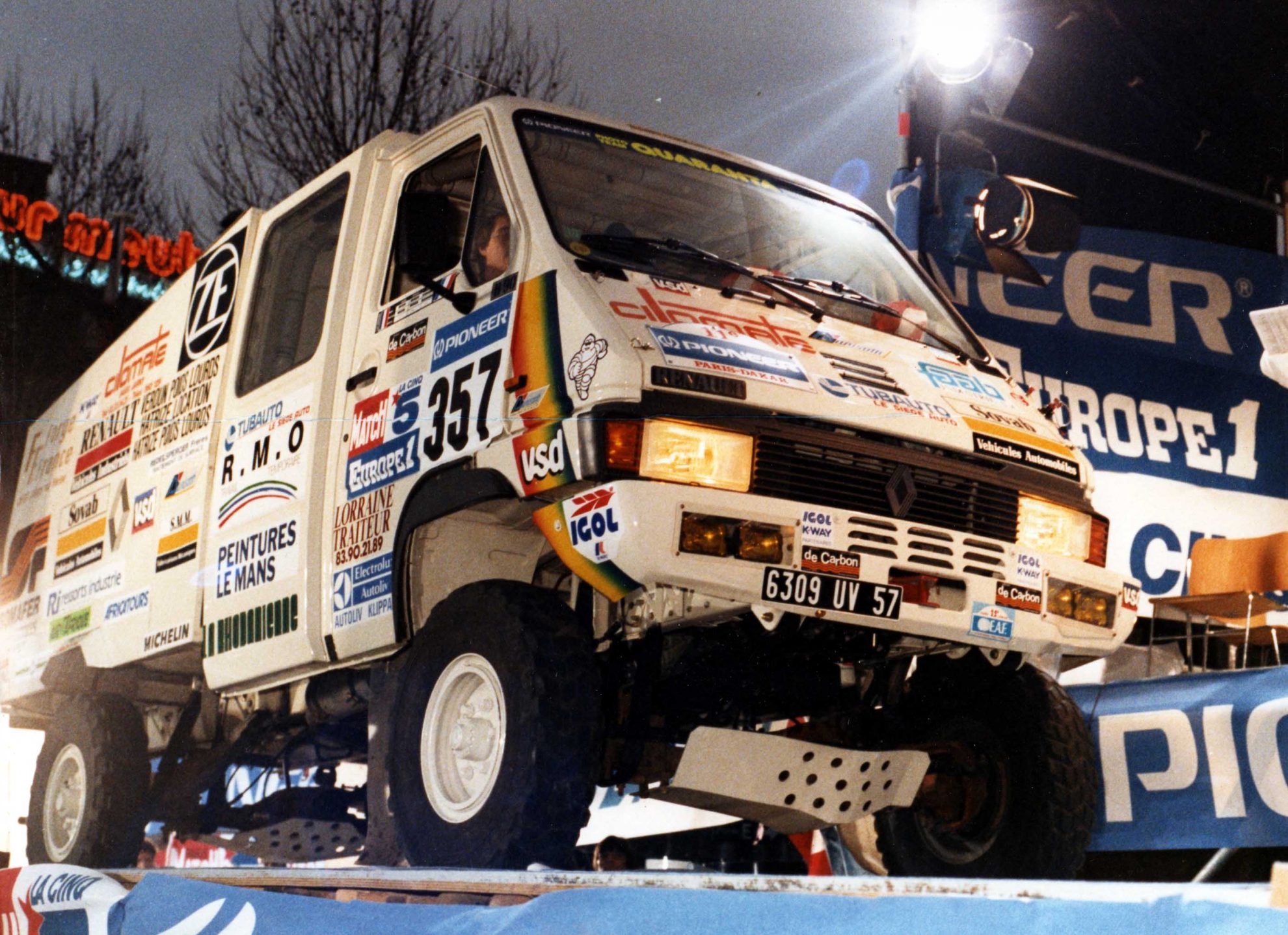 jpg_N357-Paris-Dakar-1989-Renault-B90-4x4-1980x1438.jpg